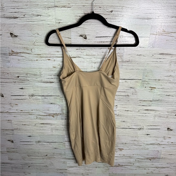 Maidenform Shapewear - size large nude cream dress - Picture 5 of 6